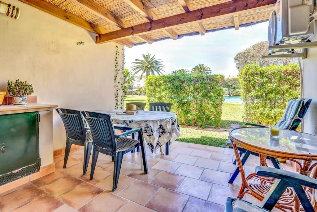 La Isla Casa Barnaby Villa Platja de Larenal Eksteriør bilde