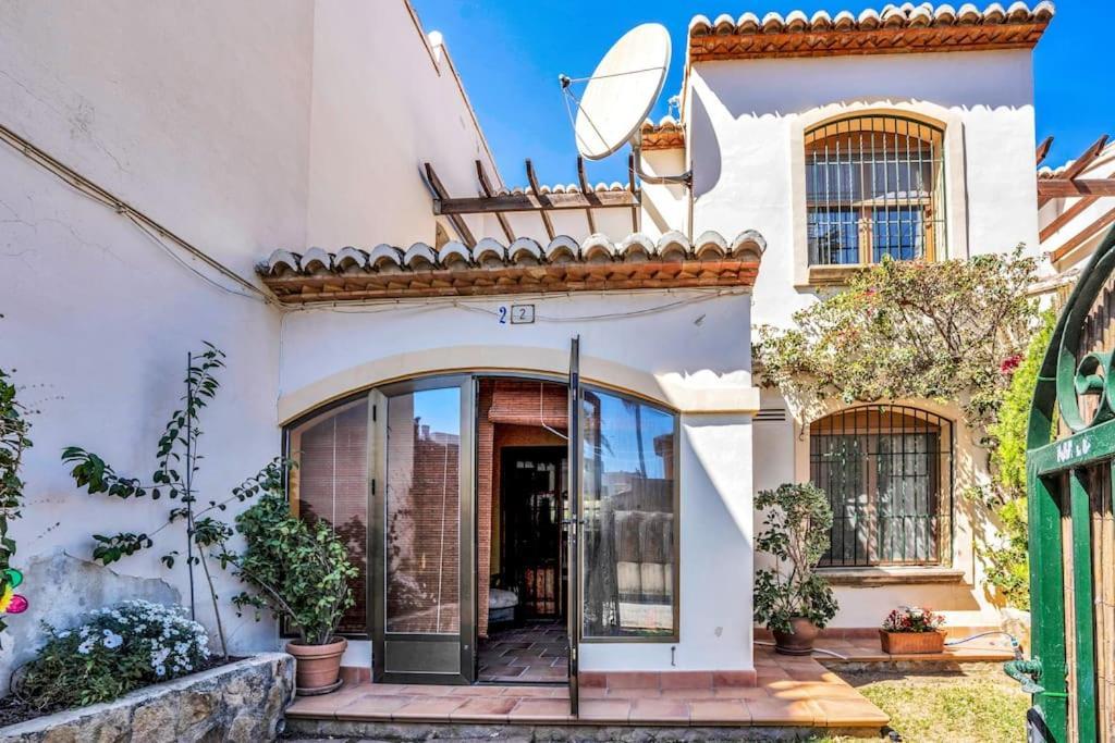 La Isla Casa Barnaby Villa Platja de Larenal Eksteriør bilde