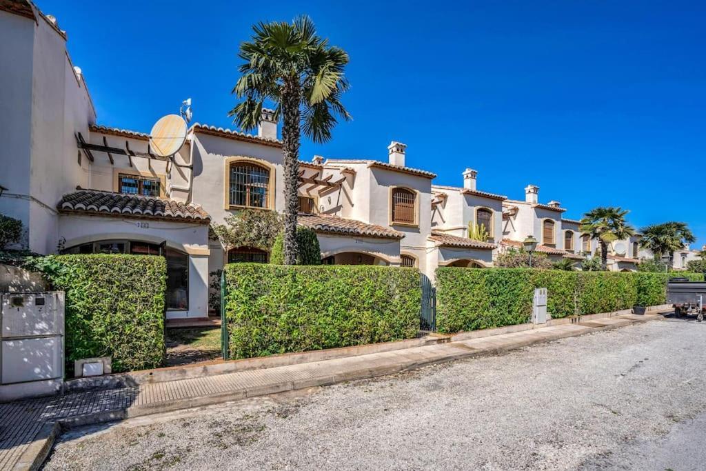 La Isla Casa Barnaby Villa Platja de Larenal Eksteriør bilde